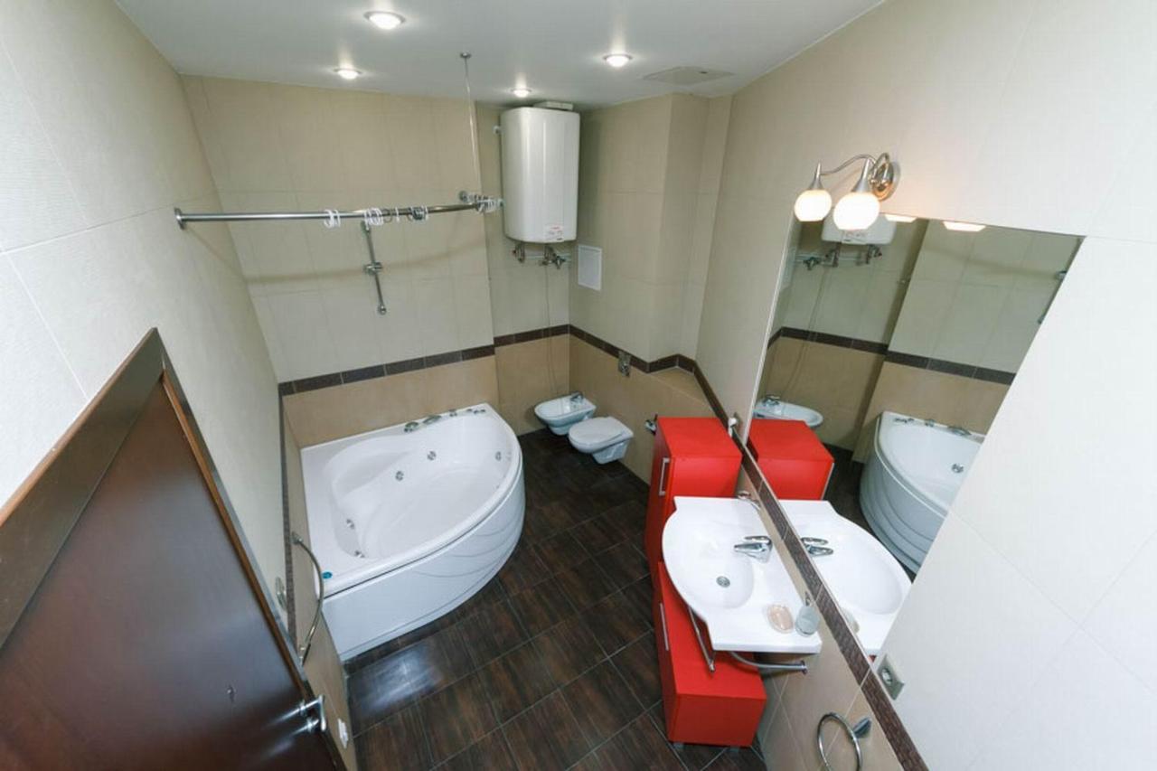 Lux Near Maidan, Khreschutyk 3Br Apartment Kyiv Exterior photo